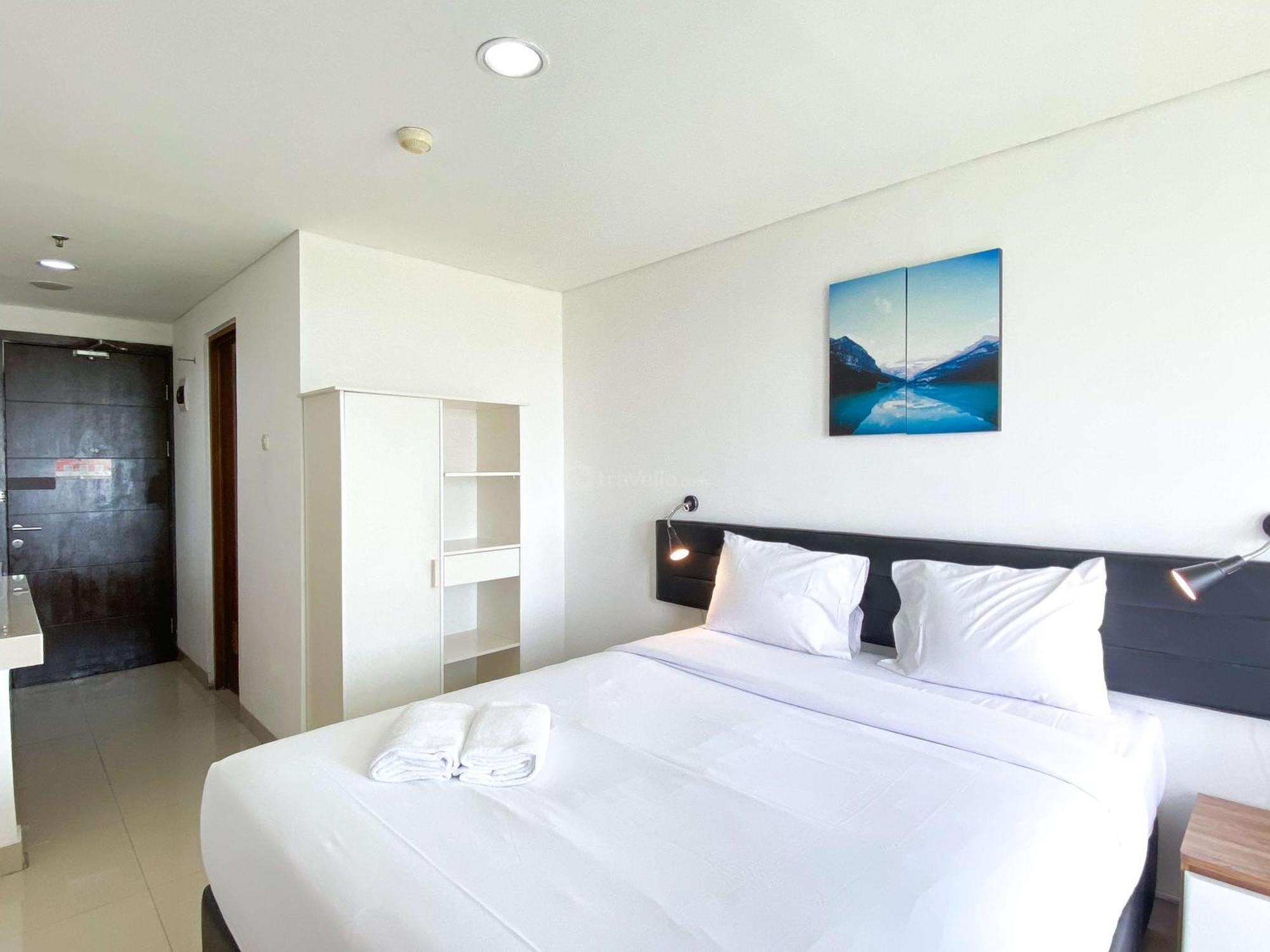 Warm And Comfy At Enviro By Travelio * Cikarang