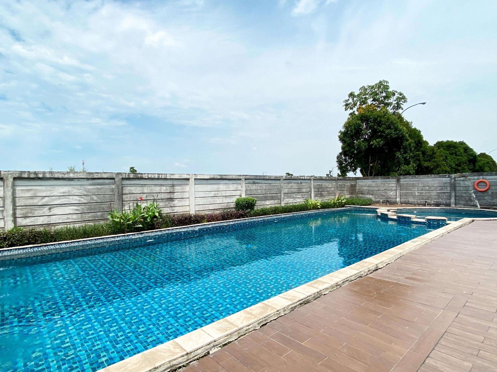 Apartemen Warm And Comfy At Enviro By Travelio Cikarang